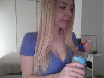 pinkpanther8899 webcam bongacams model stream image