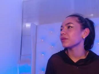 noah_and_kim69 webcam model stream image