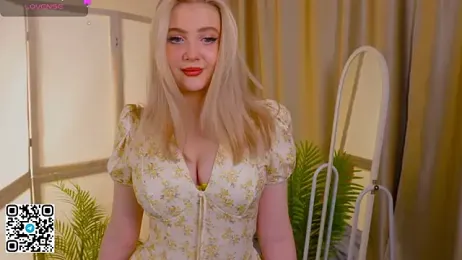 oliviabr0wn0 webcam stripchat model stream image