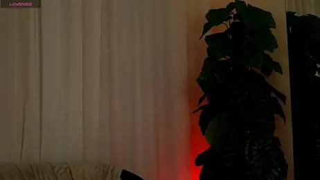 EvaAmanti webcam model stream image