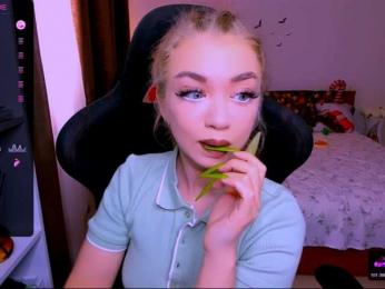 BabyNicole webcam bongacams model stream image