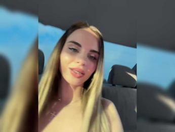 LedyMiya webcam model stream image