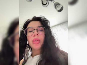 MagicMelody webcam bongacams model stream image