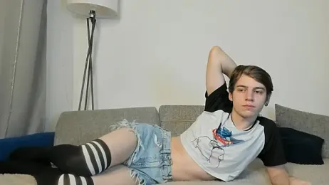 AvenGlow webcam model stream image