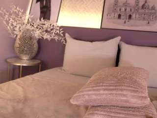 ellediane webcam model stream image