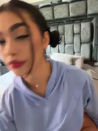 emma_andrew1 webcam stripchat model stream image