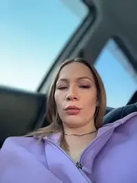 LavenderHot webcam model stream image