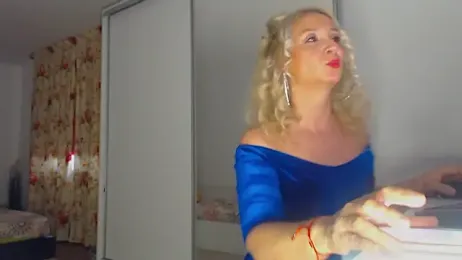 merlyn4 webcam model stream image