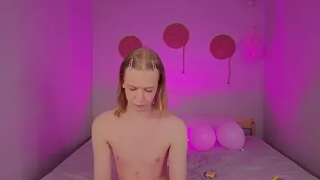 Olivia-Pink webcam stripchat model stream image