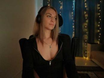 DigitalAlexa webcam model stream image