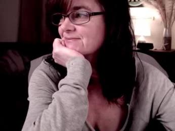 raven_feathers webcam model stream image