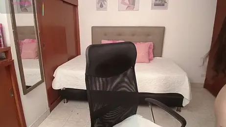 Miley_Baker webcam model stream image