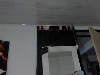 kortneyhills1 webcam model stream image