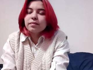 alyssaloges webcam camsoda model stream image