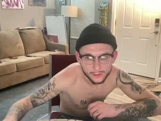 youngkubenski215 webcam camsoda model stream image