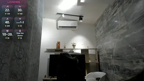 saracaball_ webcam model stream image