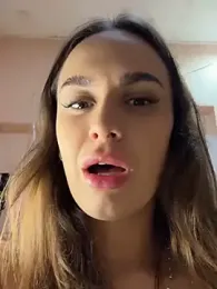 AllaTousNew webcam model stream image