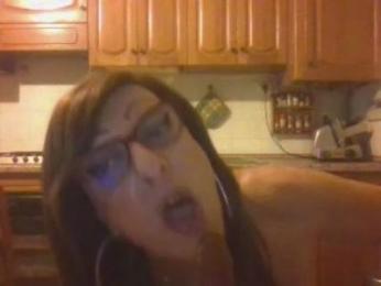 Tiabet webcam model stream image