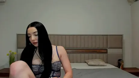 Sierra_Halle webcam model stream image