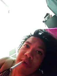 laculcarachafr webcam model stream image