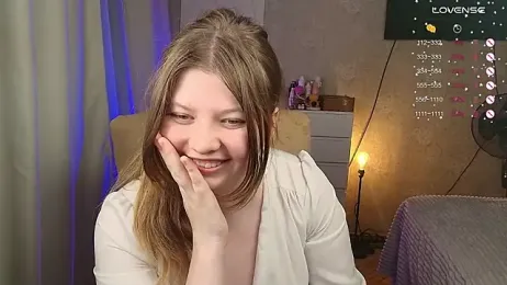 Vivian_cutie webcam stripchat model stream image