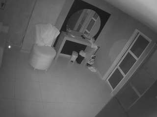 voyeurcam-casa-salsa-bedroom-14 webcam model stream image