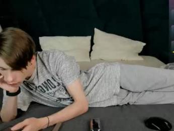 only_eric webcam model stream image