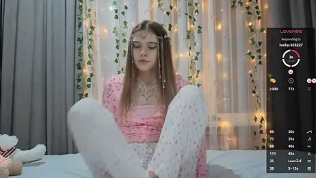 CarolinePepper webcam model stream image