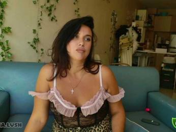 AminaLush webcam model stream image