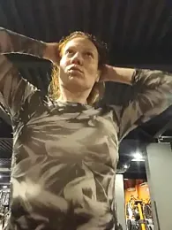 Exhibitionsplit webcam model stream image