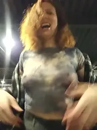 Exhibitionsplit webcam model stream image