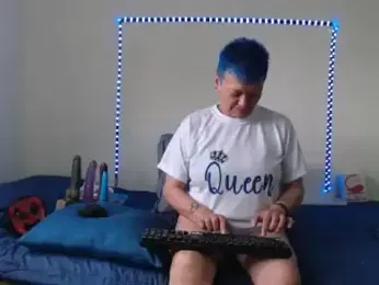 loquitaqueen011 webcam stripchat model stream image