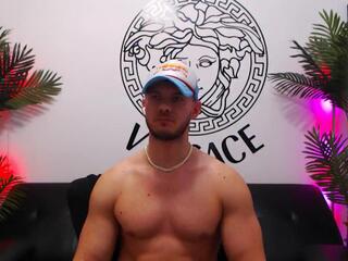 Marco Riciardo webcam flirt4free model stream image