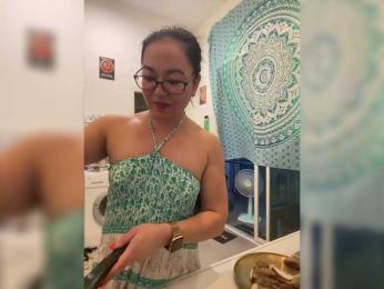 PadThai webcam model stream image