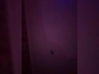 RedTobacco webcam model stream image