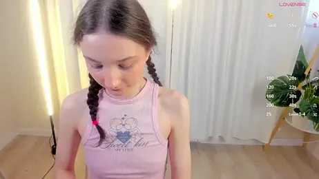 MilliMouse stripchat stream image